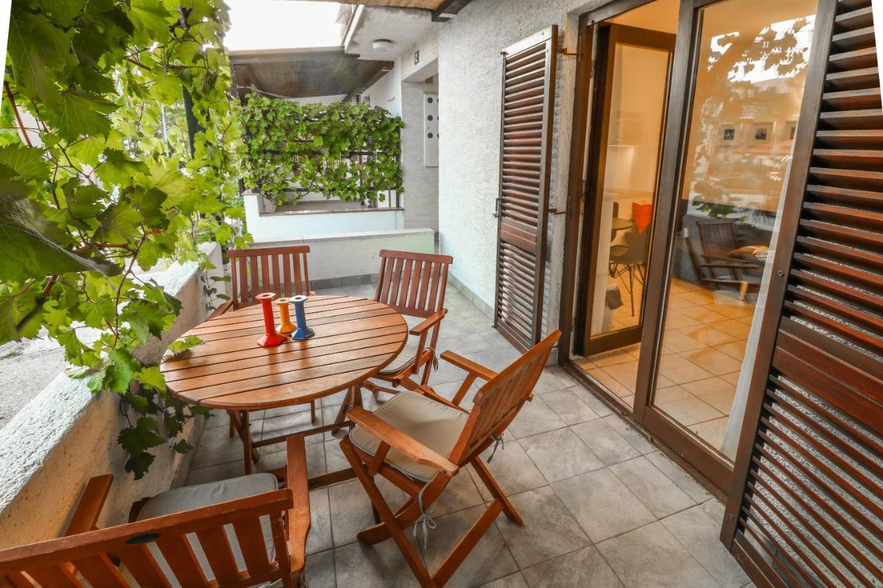 Apartments Vladan With Terrace Baška Eksteriør billede