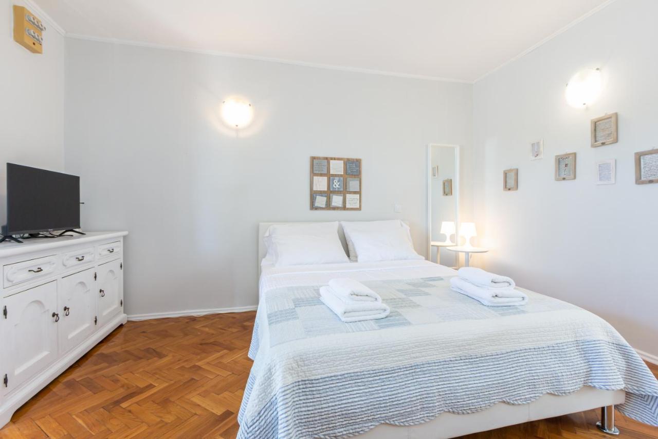 Apartments Vladan With Terrace Baška Eksteriør billede
